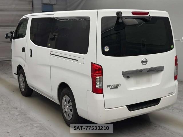 Nissan NV350 Caravan 2018-08 8546246-1