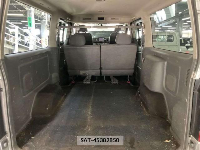 Nissan NV350 Caravan 2013-04 8546252-2