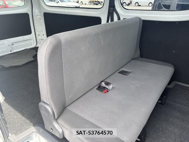 Nissan NV350 Caravan 2020-06 8546599-5