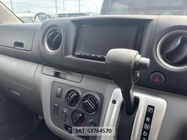Nissan NV350 Caravan 2020-06 8546599-8