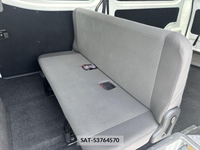 Nissan NV350 Caravan 2020-06 8546599-9