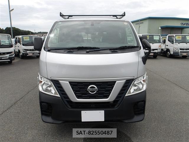 Nissan NV350 Caravan 2021-06 8546798-12