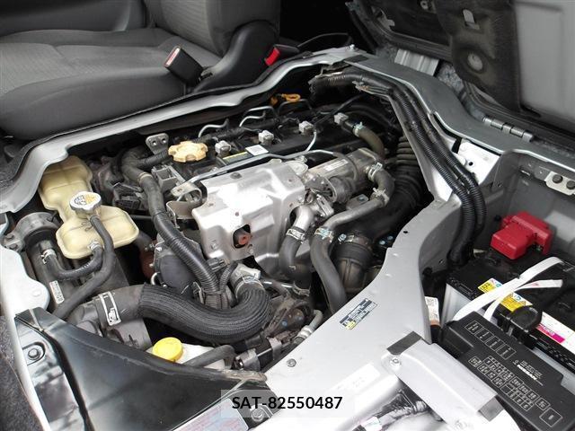 Nissan NV350 Caravan 2021-06 8546798-17