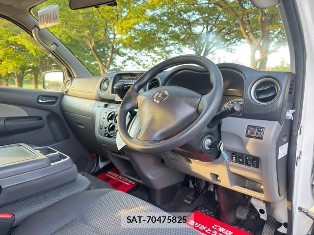 Nissan NV350 Caravan 2016-08 8550060-16