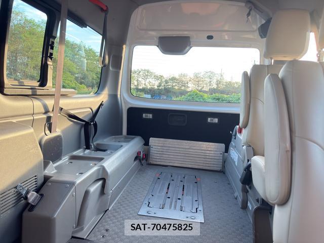 Nissan NV350 Caravan 2016-08 8550060-9