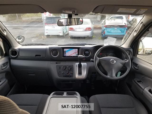 Nissan NV350 Caravan 2016-02 8550481-2