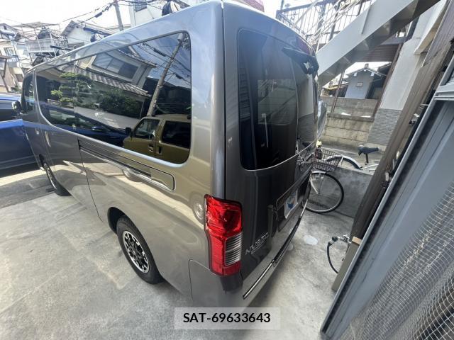 Nissan NV350 Caravan 2017-01 8550721-1