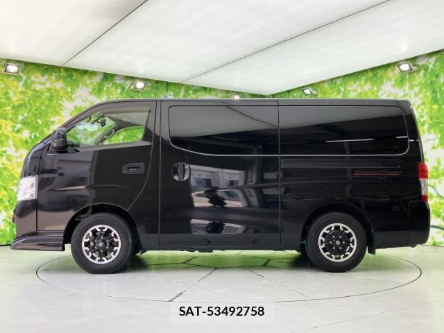 Nissan NV350 Caravan 2021-12 8552426-1