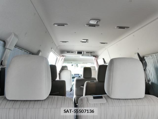 Nissan CARAVAN WAGON 2015-08 8551345-13