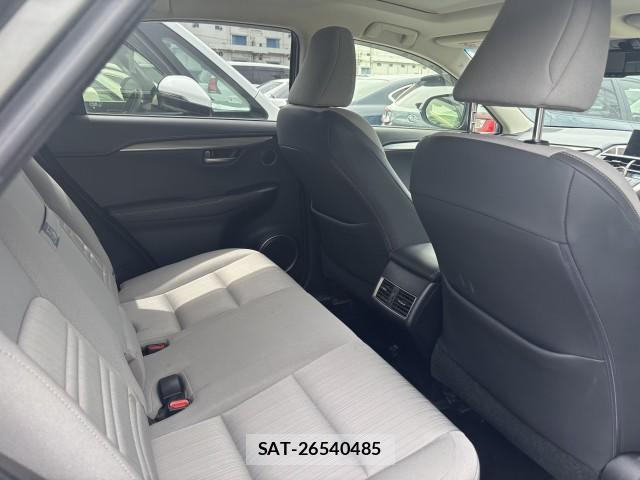 Lexus NX 2016-03 8546589-4