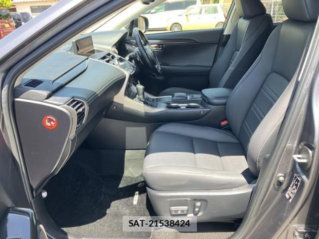 Lexus NX 2019-06 8547624-6