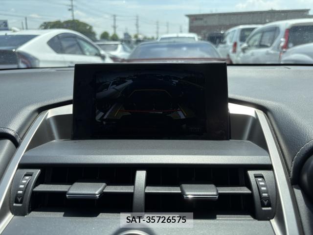 Lexus NX 2015-08 8547636-13