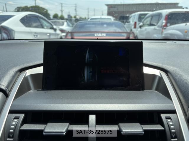 Lexus NX 2015-08 8547636-14