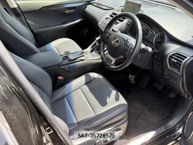 Lexus NX 2015-08 8547636-4