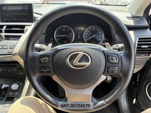 Lexus NX 2015-08 8547636-9