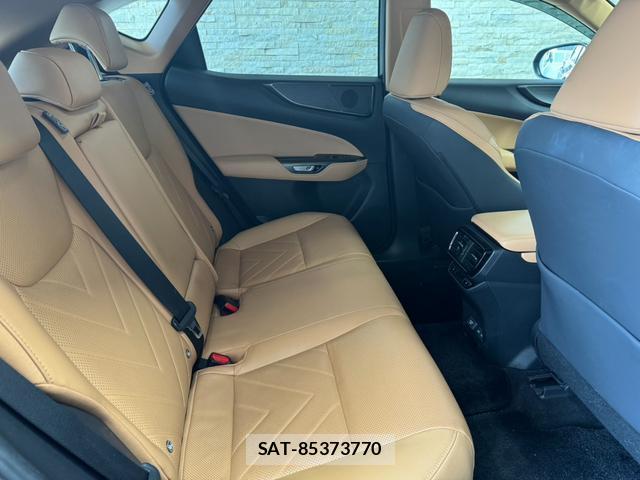 Lexus NX 2023-02 8548675-11