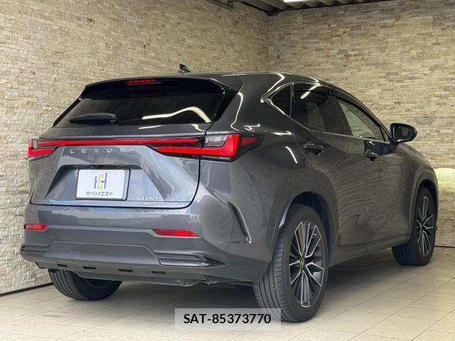 Lexus NX 2023-02 8548675-3