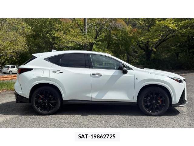 Lexus NX 2024-10 8548926-3