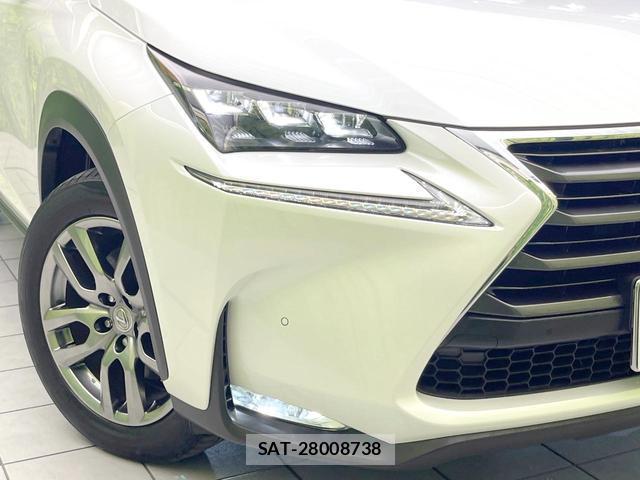 Lexus NX 2015-08 8549698-10