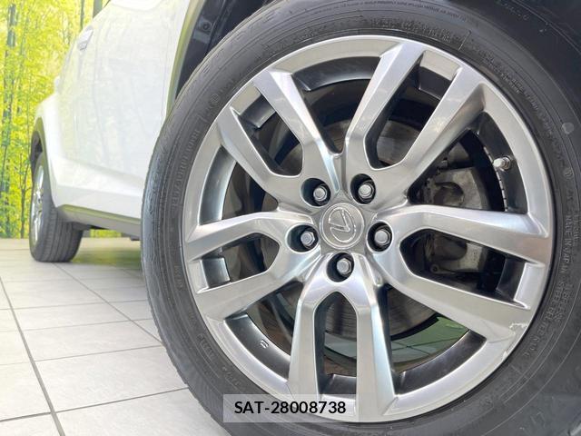 Lexus NX 2015-08 8549698-11
