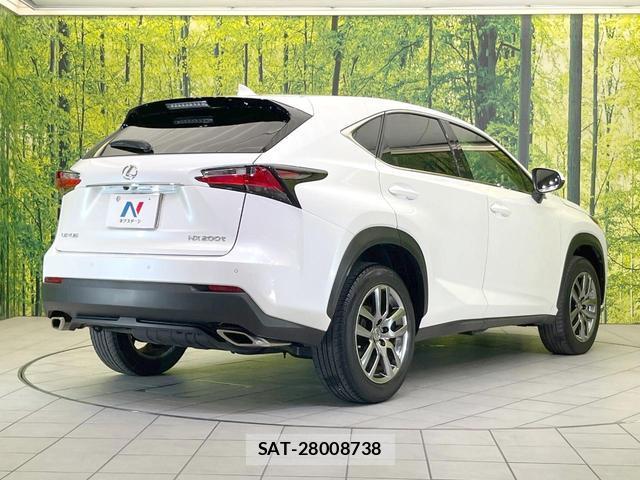 Lexus NX 2015-08 8549698-15