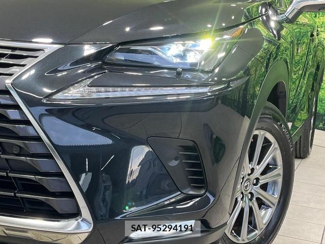 Lexus NX 2019-01 8549953-11
