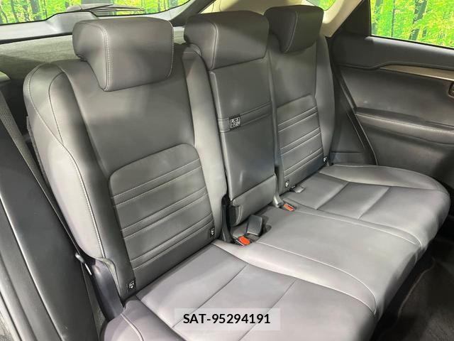 Lexus NX 2019-01 8549953-8