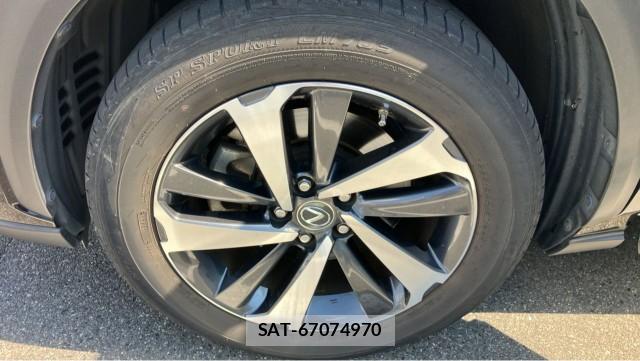 Lexus NX 2018-03 8550365-8