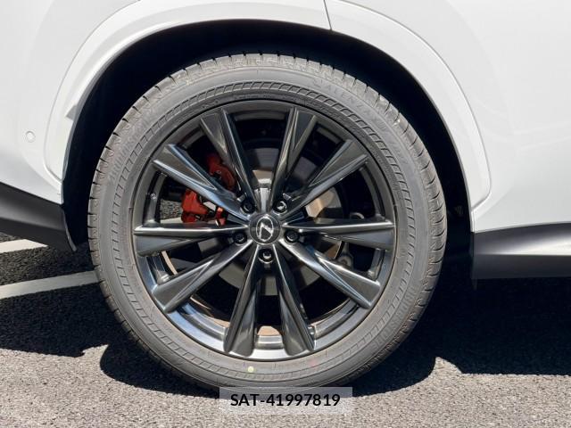 Lexus NX 2025-04 8551808-4