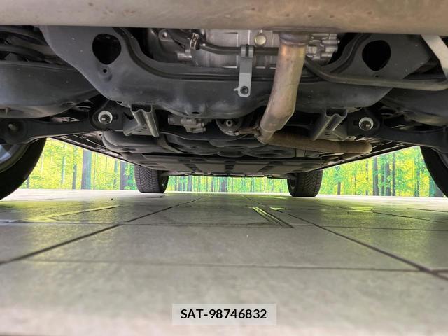 Mitsubishi OUTLANDER PHEV 2023-09 8545482-18