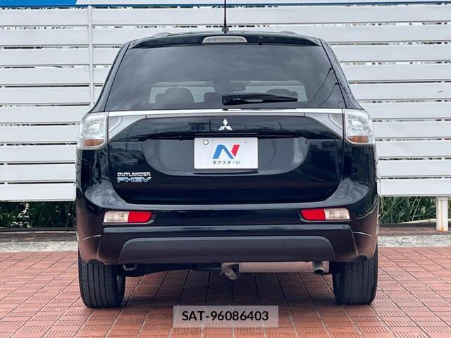 Mitsubishi OUTLANDER PHEV 2014-02 8546169-14