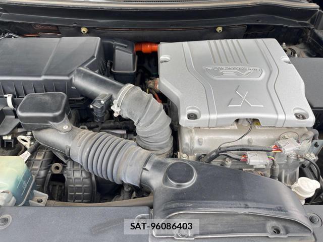 Mitsubishi OUTLANDER PHEV 2014-02 8546169-17
