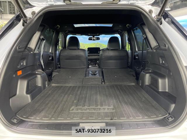 Mitsubishi OUTLANDER PHEV 2023-03 8546926-10