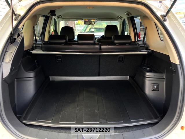 Mitsubishi OUTLANDER PHEV 2014-01 8547162-12