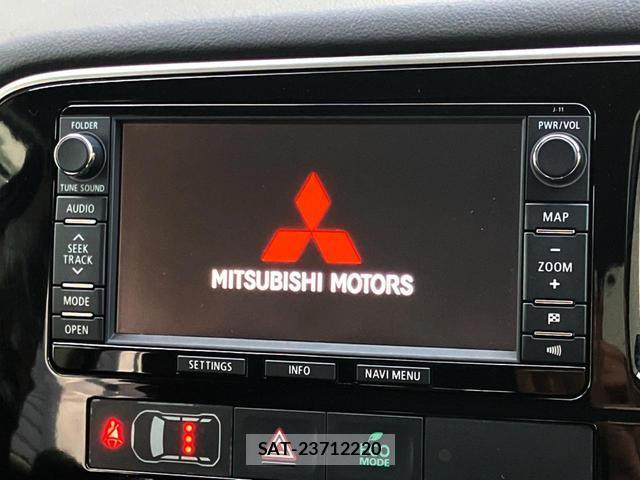 Mitsubishi OUTLANDER PHEV 2014-01 8547162-2