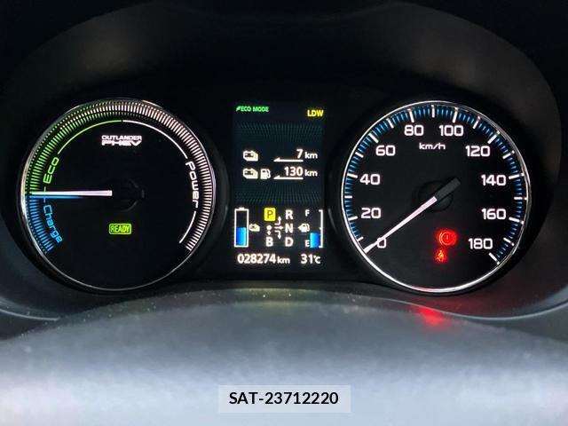 Mitsubishi OUTLANDER PHEV 2014-01 8547162-9