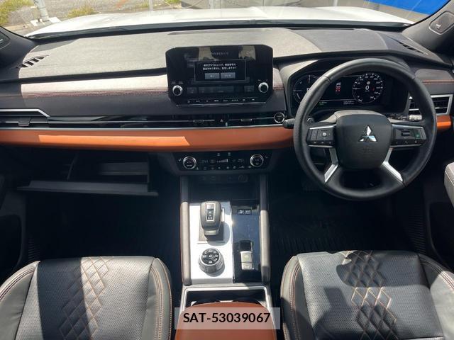 Mitsubishi OUTLANDER PHEV 2022-08 8547385-1
