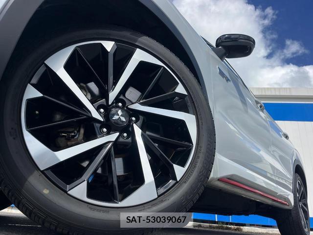 Mitsubishi OUTLANDER PHEV 2022-08 8547385-13