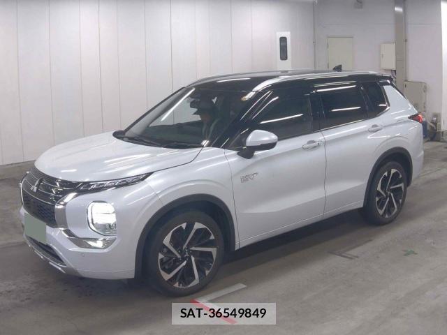 Mitsubishi OUTLANDER PHEV 2022-03 8547933-3