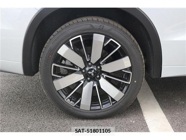 Mitsubishi OUTLANDER PHEV 2024-11 8550749-11