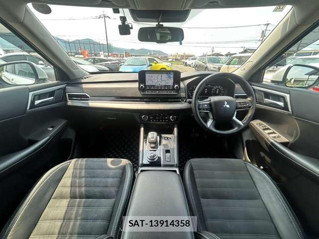 Mitsubishi OUTLANDER 2022-12 8551063-2