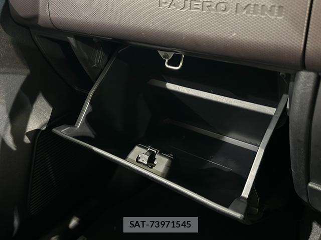 Mitsubishi PAJERO MINI 2009-06 8549780-8