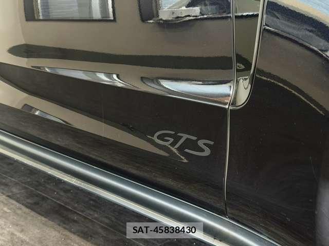 Porsche PANAMERA 2021-06 8546491-10