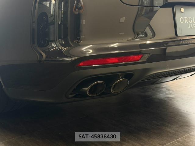 Porsche PANAMERA 2021-06 8546491-14