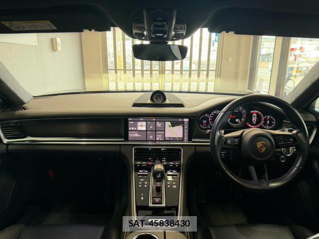 Porsche PANAMERA 2021-06 8546491-17