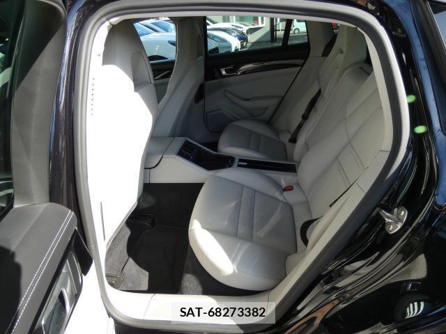 Porsche PANAMERA 2022-03 8546962-15