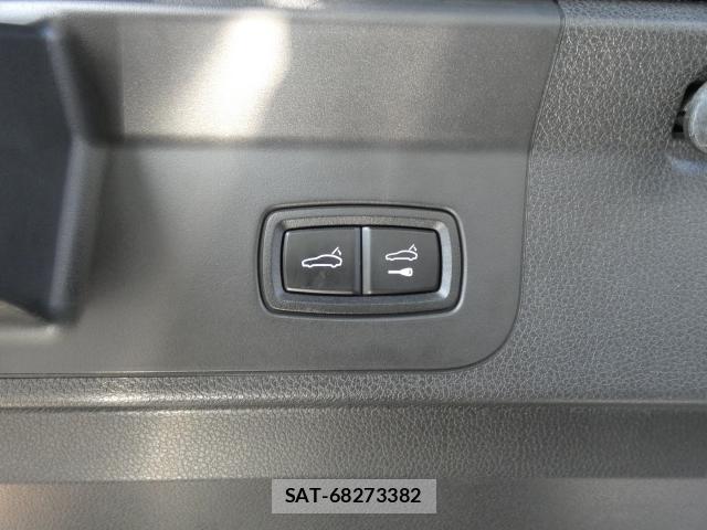 Porsche PANAMERA 2022-03 8546962-18