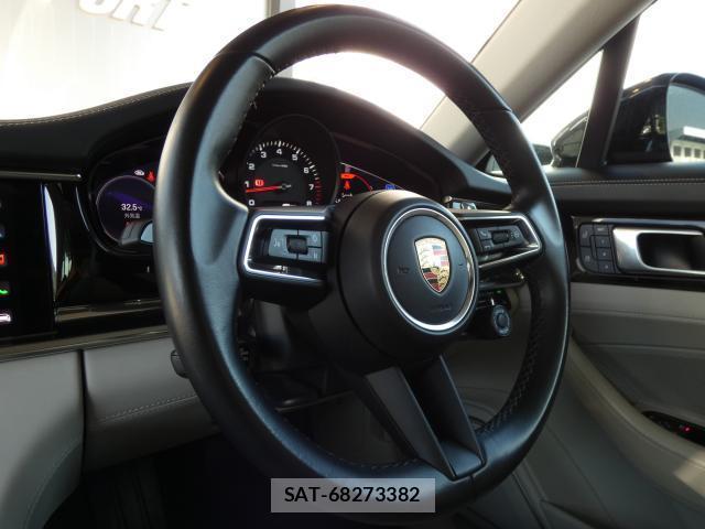 Porsche PANAMERA 2022-03 8546962-8
