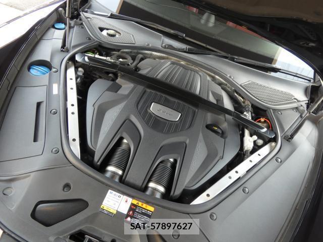 Porsche PANAMERA 2021-07 8546963-19