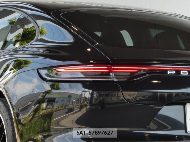 Porsche PANAMERA 2021-07 8546963-3